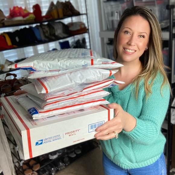 Meet your Posher, Nini! - Picture 3 of 8